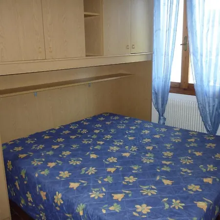 In 25691 Eraclea Mare
