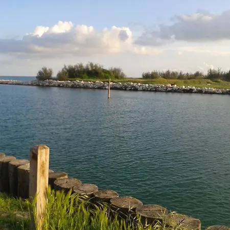 Lägenhet In 25691 Eraclea Mare